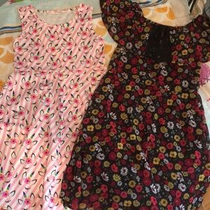 2 Girl  dresses for $15 ( Age 7 to 11)🌹🌻🌼